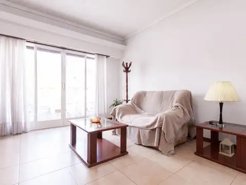 Depto Tipo Casa en Venta en Valentin Alsina, USD 120.000