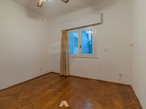 Depto Tipo Casa 4 ambientes con 2 baños