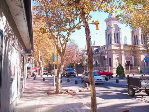 Local en Venta en Villa Mercedes, USD 520.000