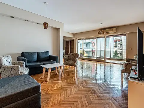 Venta Departamento 4 ambientes Amplio Piso 2 cocheras Flores