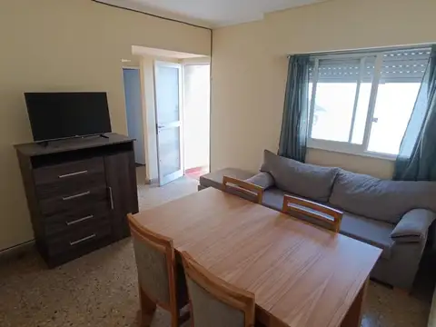 Departamento en Alquiler en Flores, $ 600.000