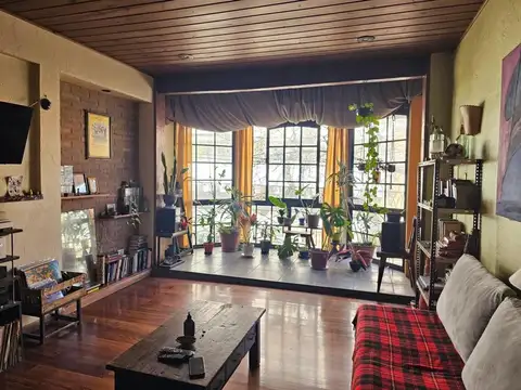 Depto Tipo Casa 4 ambientes con 2 baños