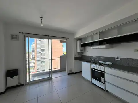 Av. Francia 1597 esquina Montevideo