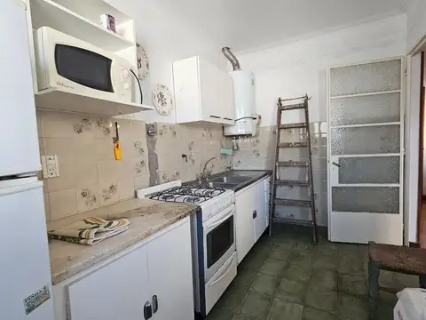 VENTA LOTE CASA CON LOCAL EN LA PLATA