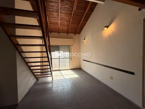 Depto Tipo Casa en Venta 40 años