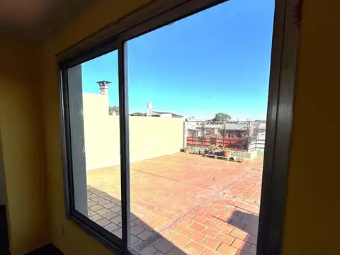 Depto Tipo Casa en Venta 47 años