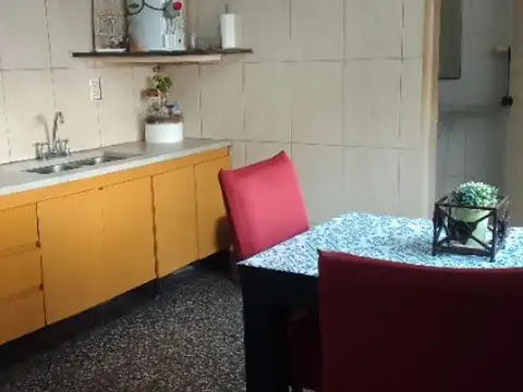 Depto Tipo Casa en Venta de 2 ambientes