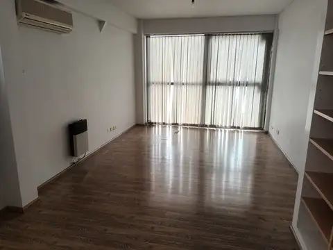 Oficina en Alquiler en Belgrano, $ 400.000