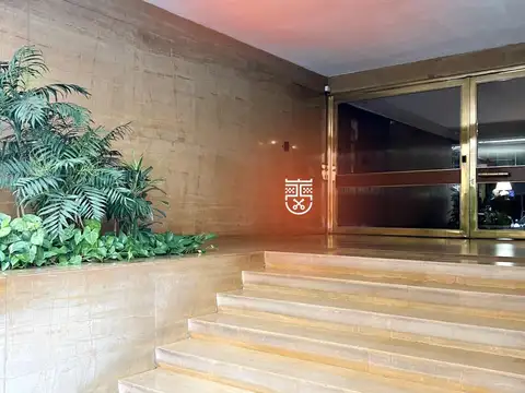 Excelente 4 amb.con dependencia y cochera