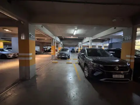 Venta de Cochera en Puerto Norte