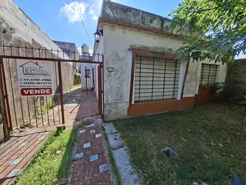 VENTA - CASA 4 AMB - OPORTUNIDAD