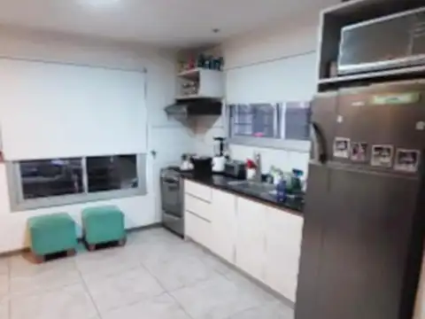 Depto Tipo Casa en Venta con 2 cocheras