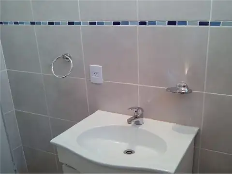 Depto Tipo Casa en Venta con 1 cocheras