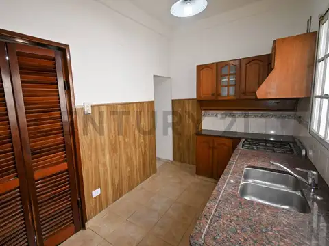 CASA 4 AMBIENTES EN VENTA LOMAS DEL MIRADOR