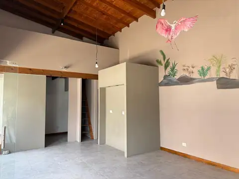 Local en Alquiler Via Púb.