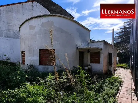 Venta Lote 8 x 23 m Vicente López APTO CREDITO con jardin.