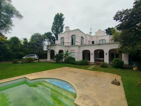 Imponente Casa en la Horqueta Venta a Reciclar