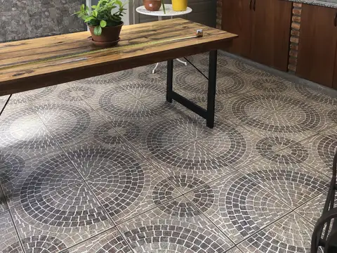 Casa 5 ambientes con 2 baños