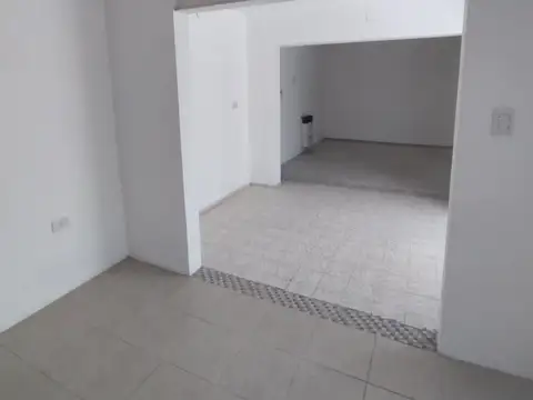 Depto Tipo Casa en Alquiler de 2 dormitorios