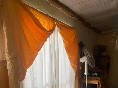 Casa 5 ambientes con 1 baño