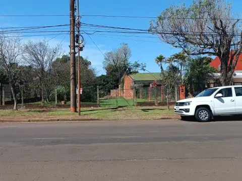 Vendo amplio terreno sobre Avenida Rademacher frente a Friar