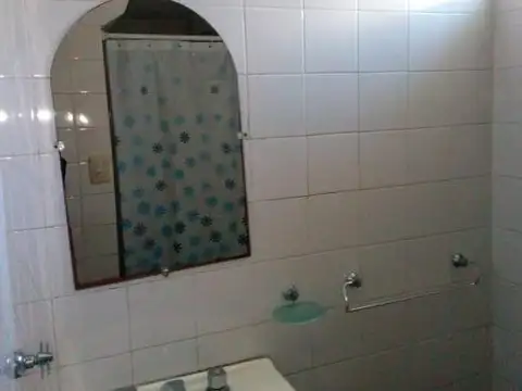 Casa  en Venta ubicado en Quilmes Oeste, Quilmes, G.B.A. Zona Sur - SVN0438_LP584225_1