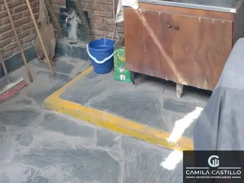 Casa 3 ambientes con 2 baños