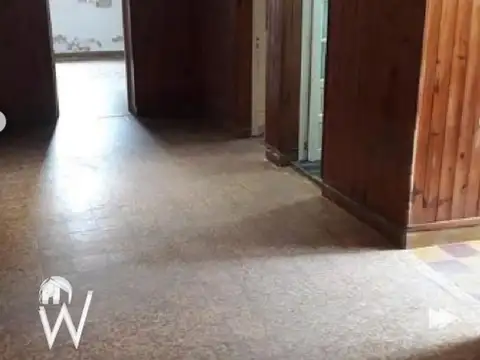 Casa 4 ambientes con 1 baño
