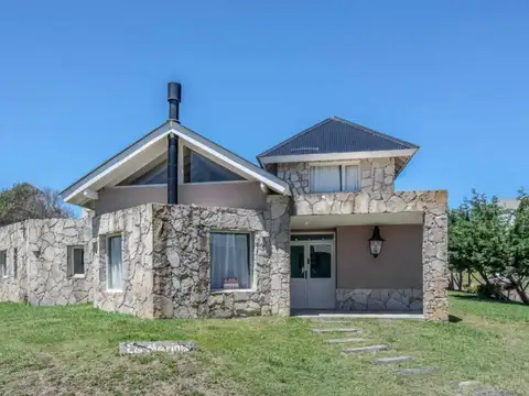 En Cariló | Confortable casa La marina. A1