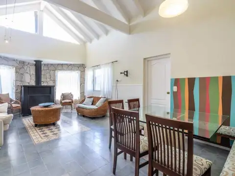 En Cariló | Confortable casa La marina. A1