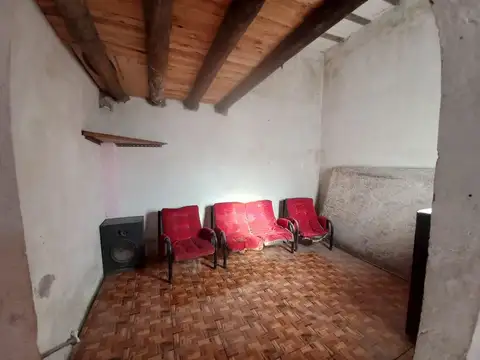 Depto Tipo Casa en Alquiler en Remedios de Escalada, $ 950.000
