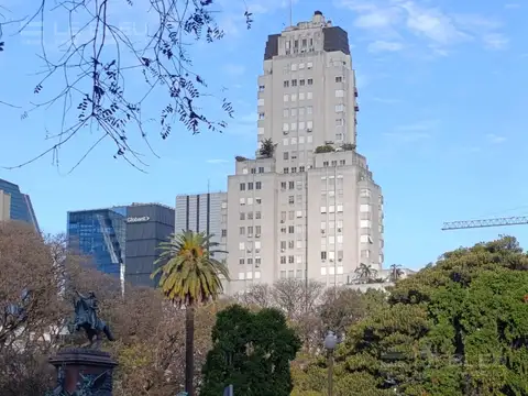 VENTA  DEPARTAMENTO 2 AMBIENTES CON BALCON AL FRENTE EN RETIRO