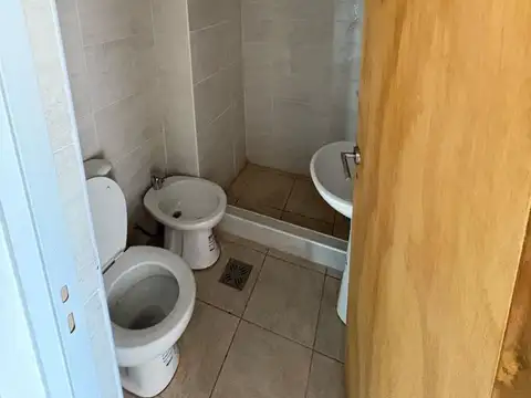 EN VENTA  MONOAMBIENTE SOBRE CALLE LAPRIDA!