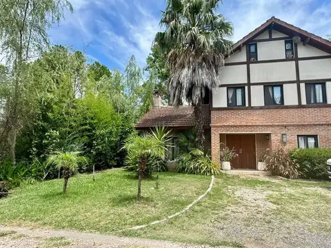 BARRIO SANTA MARIA DEL PILAR 1000