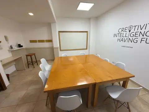 Oficina en Alquiler en Parque Luro, $ 566.000