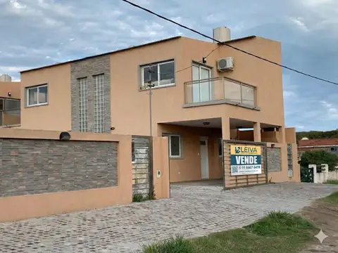 Complejo de 7 Dúplex en Reta en Venta a 50 Metros del Mar