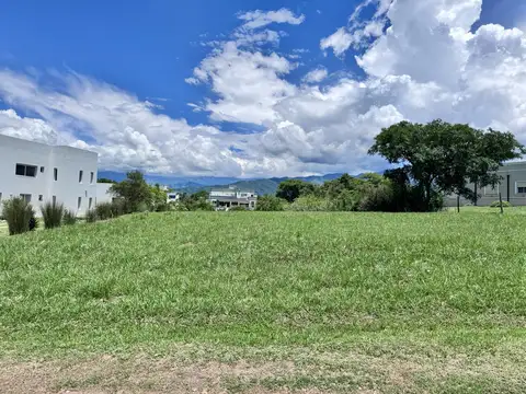 Terreno en venta 2.500 m2 El Tipal Club de Campo Salta Capital