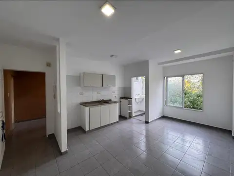 Departamento 3 ambientes con 1 baño