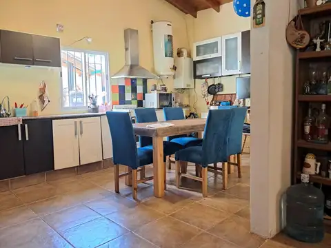VENTA CASA 6 AMBIENTES TORTUGUITAS