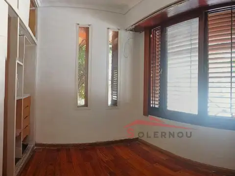 Casa 4 ambientes con 3 baños