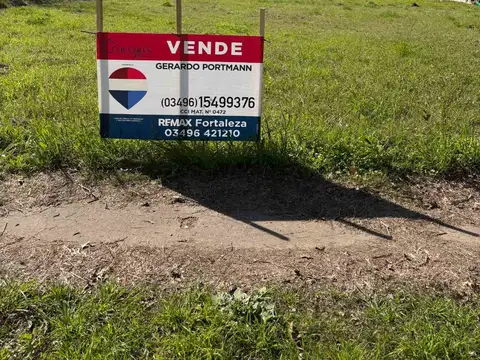 Venta terreno en Cavour
