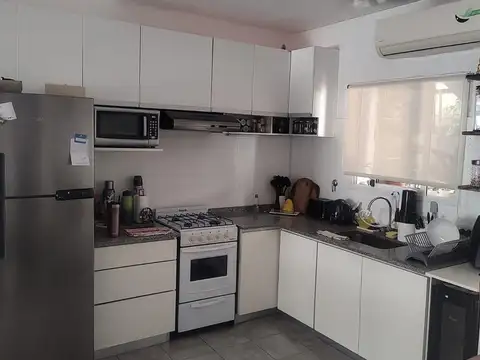 Departamento de 2 amb Cocina muy Amplia