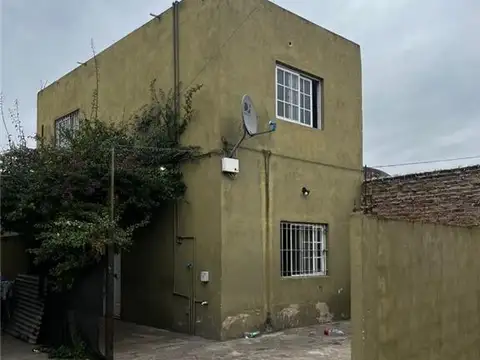 CASAS - DUPLEX - LUIS GUILLÓN, GRAN BS. AS. SUR