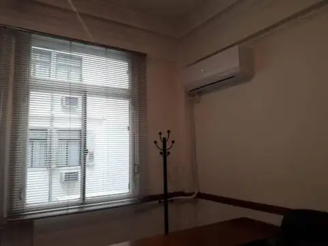 Oficina en Venta 90 años