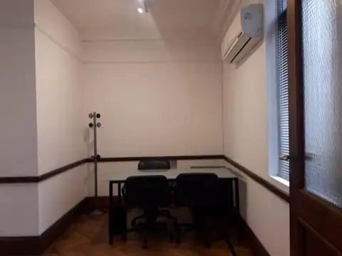 OFICINA DE CATEGORIA EN EDIFICIO EMBLEMATICO