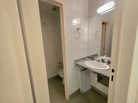 Oficina en Alquiler en Balvanera, $ 550.000