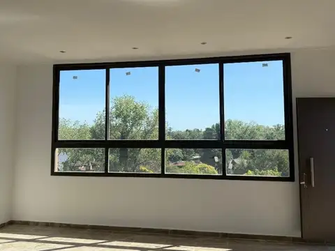 Departamento en Venta en Barrio Parque Leloir, USD 170.000