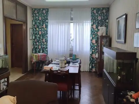 Casa 7 ambientes con 3 baños