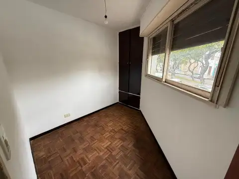 Diag 73 Y 47 2000, Piso 1