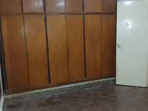PH DE 4 AMBIENTES CON 2 BAÑOS, 2 COCINAS Y TERRAZA. SIN EXPENSAS